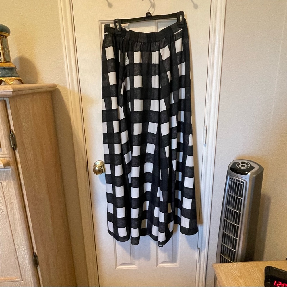 Cato Black and White Maxi A-Line Skirt